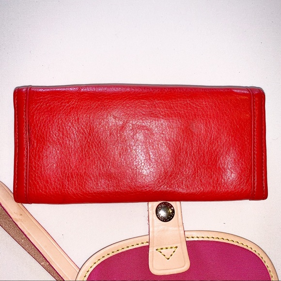 Tory Burch, Dooney & Bourke & Fossil wallets - Picture 6 of 8